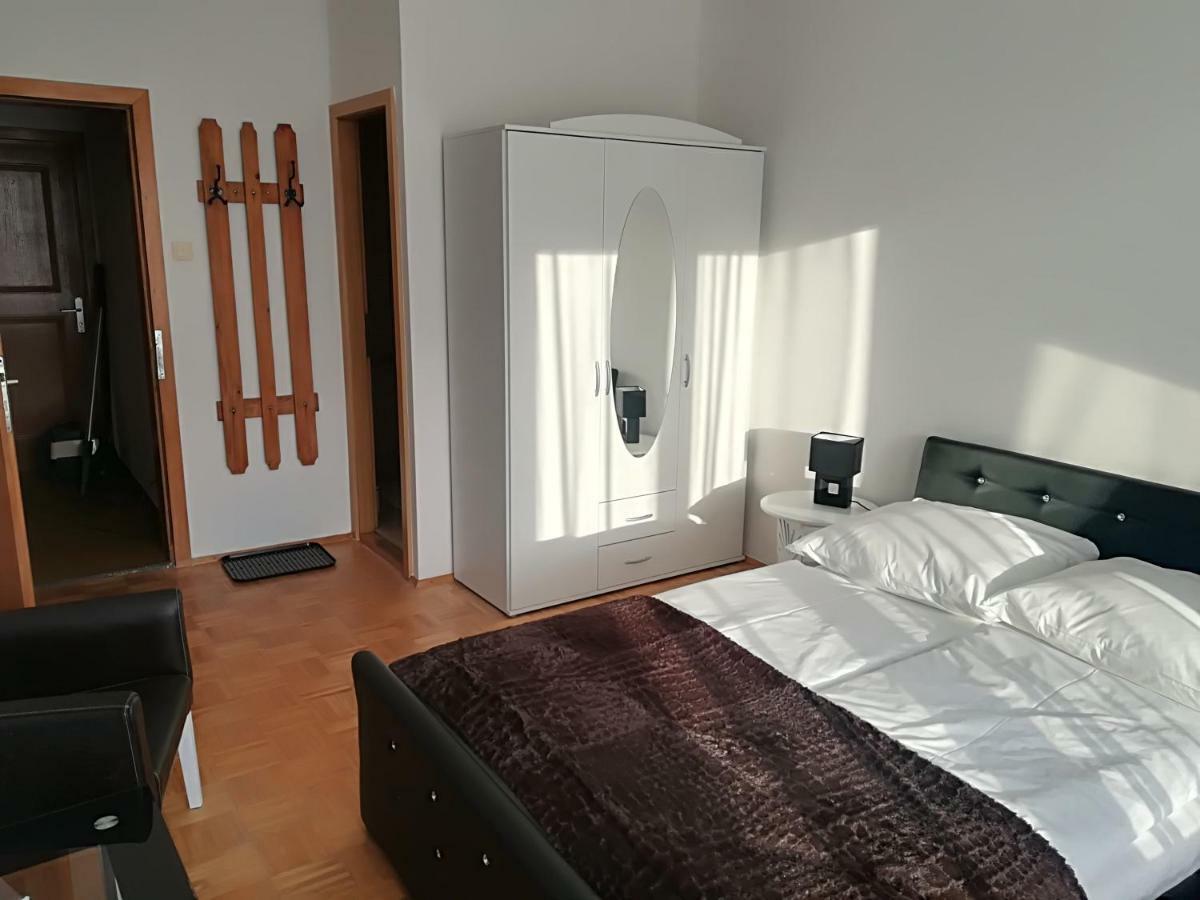 אולריכסברג Privatzimmer Dimitrova מראה חיצוני תמונה